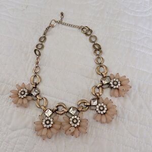 Chunky floral necklace